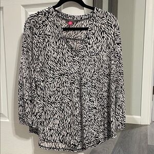 Vince Camuto Black and White Leaf Print Blouse